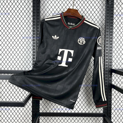 FC Bayern Munich Third Manches Longues - 2025/26